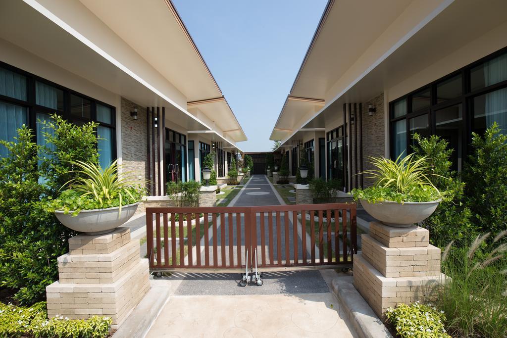 Med Room Korat Nakhonratchasima Екстериор снимка