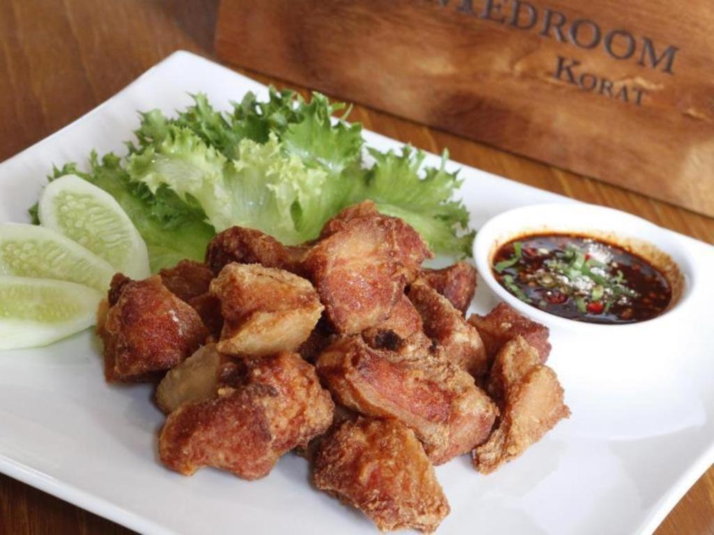 Med Room Korat Nakhonratchasima Екстериор снимка