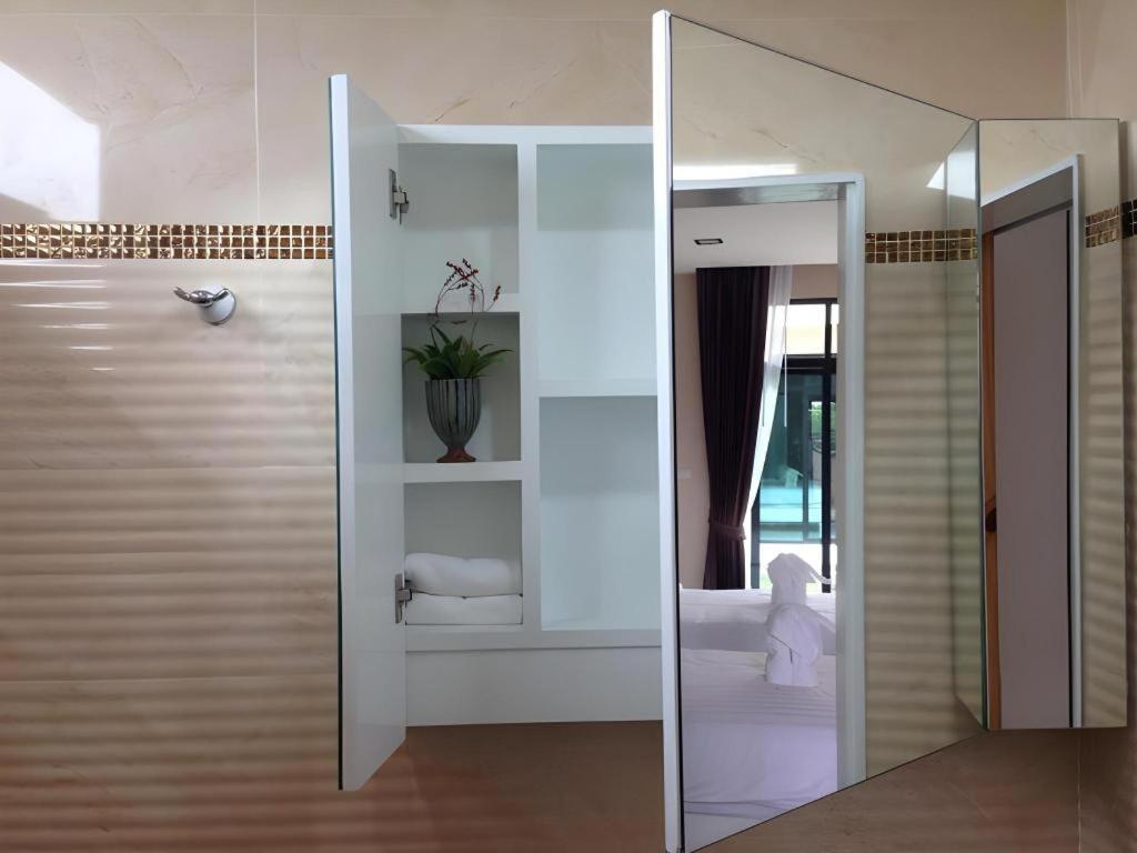 Med Room Korat Nakhonratchasima Екстериор снимка