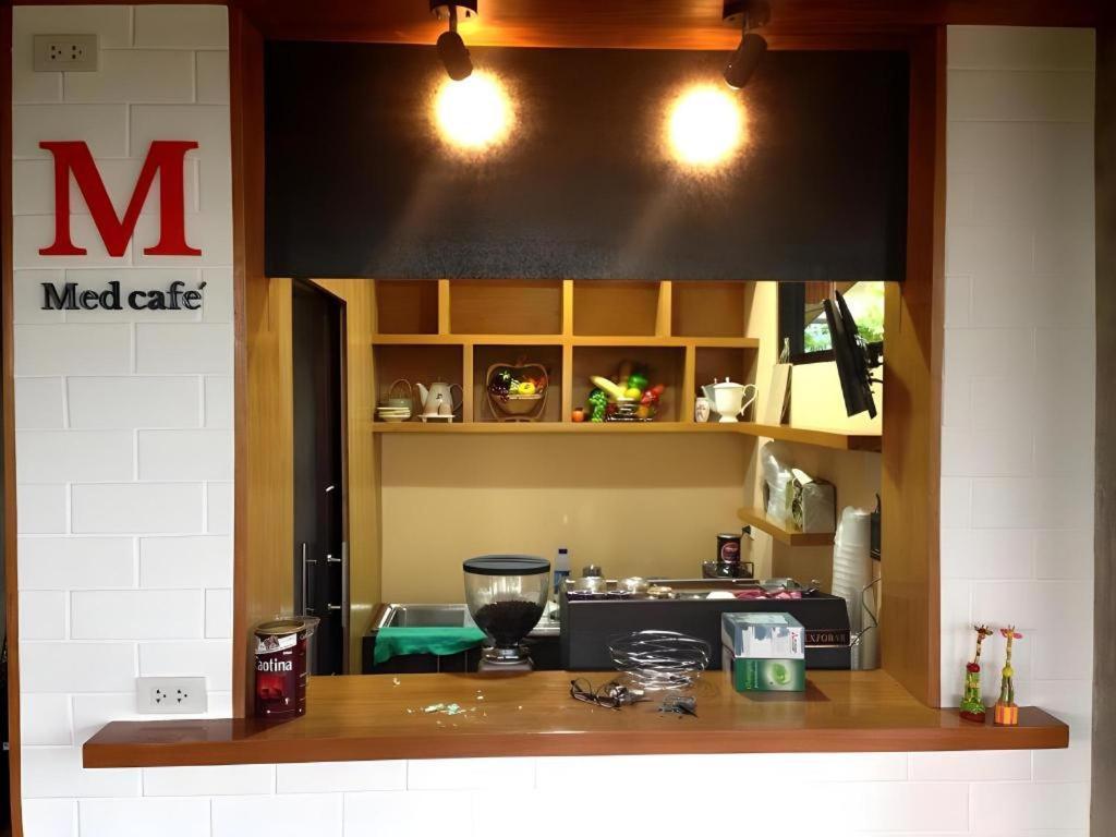 Med Room Korat Nakhonratchasima Екстериор снимка