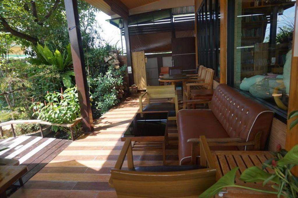 Med Room Korat Nakhonratchasima Екстериор снимка