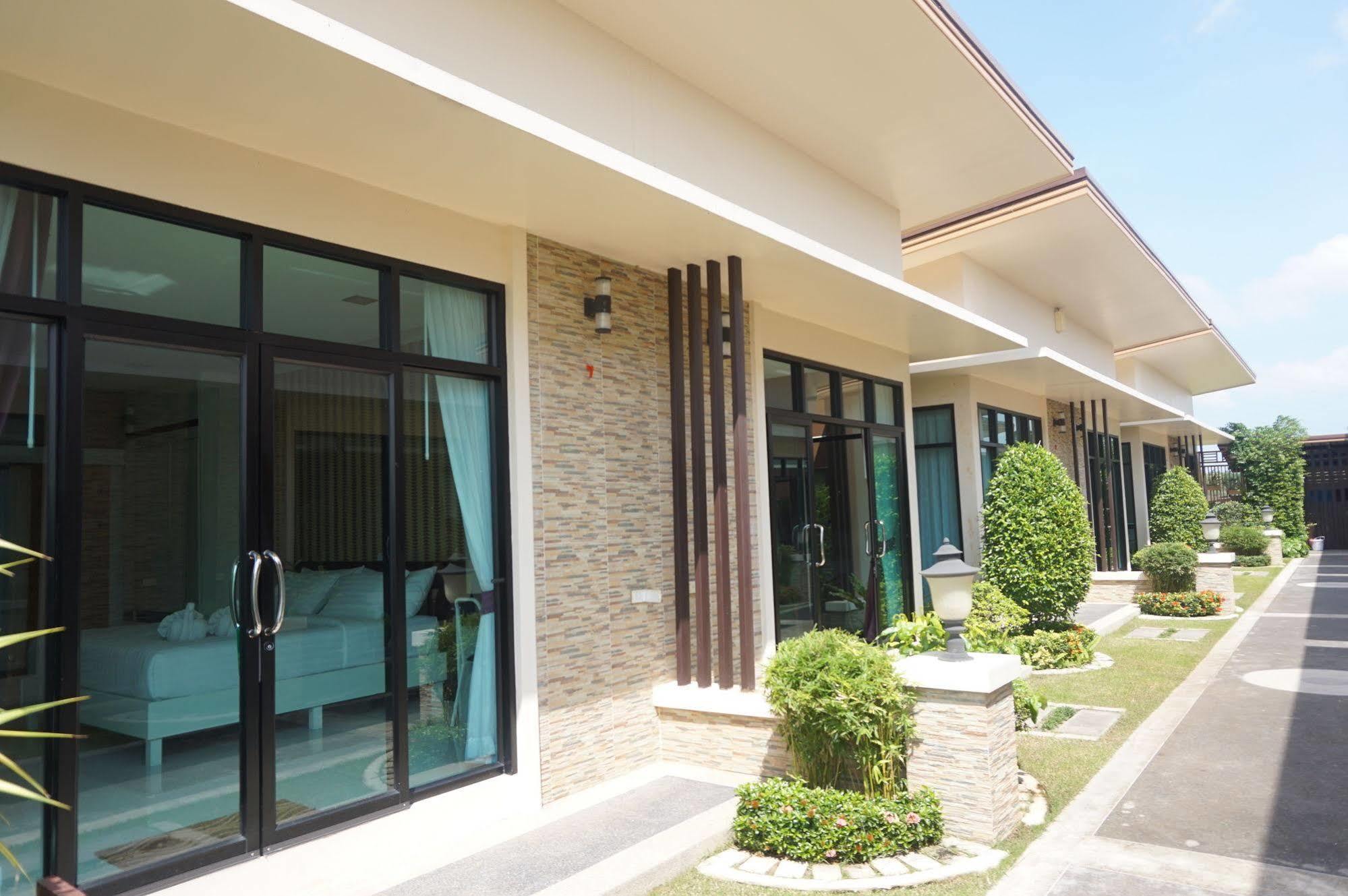 Med Room Korat Nakhonratchasima Екстериор снимка