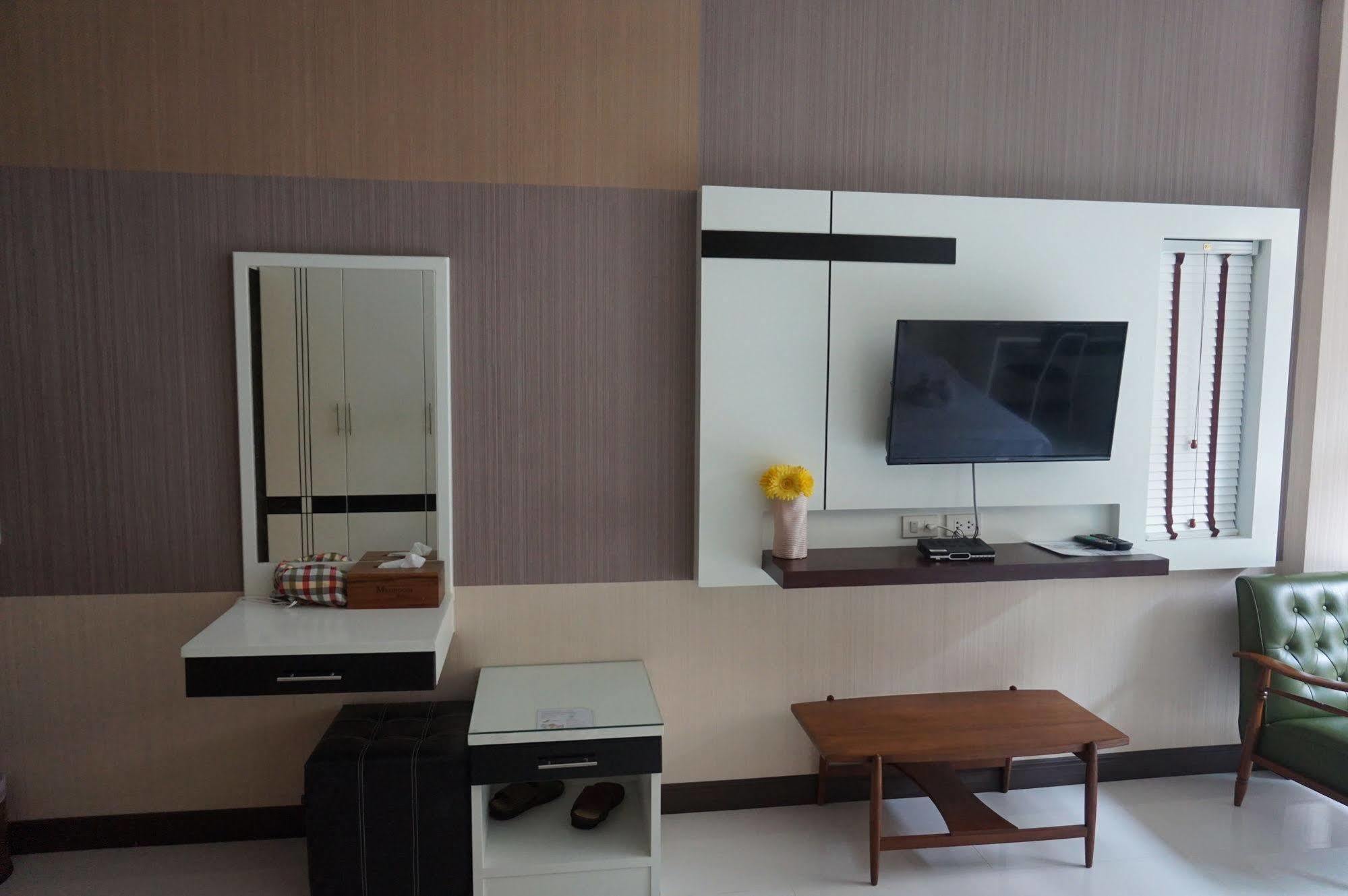 Med Room Korat Nakhonratchasima Екстериор снимка