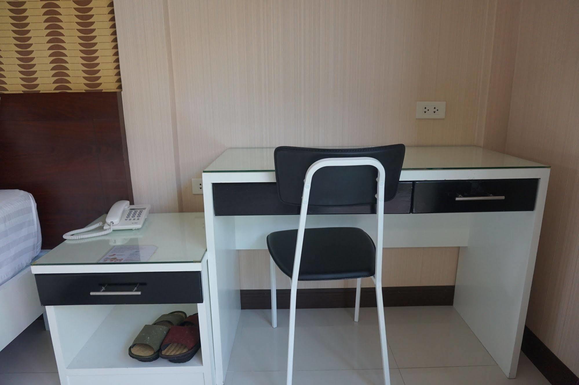 Med Room Korat Nakhonratchasima Екстериор снимка